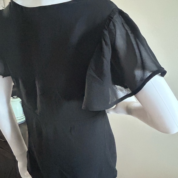 VALERIE SEPARATES
Womens Shirt - Picture 9 of 10